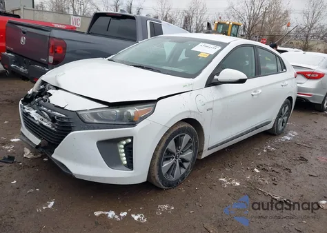 2018 Hyundai Ioniq Plug-In Hybrid z USA, uszkodzony, nr VIN KMHC65LD3JU061811